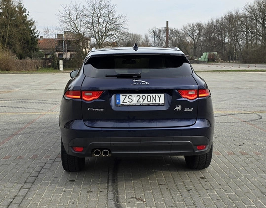 Jaguar F-Pace cena 109900 przebieg: 154000, rok produkcji 2016 z Hel małe 106